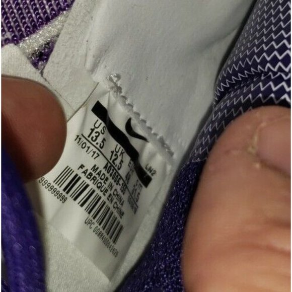 NIKE VAPOR UNTOUCHABLE 3 ELITE  FOOTBALL WHITE/PURPLE MEN\'S SIZE 13.5 NEW main image 4